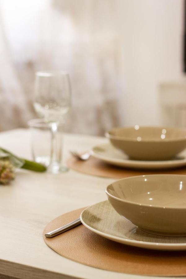 Suite Garibaldi - Smart Holiday Mantova Bagian luar foto